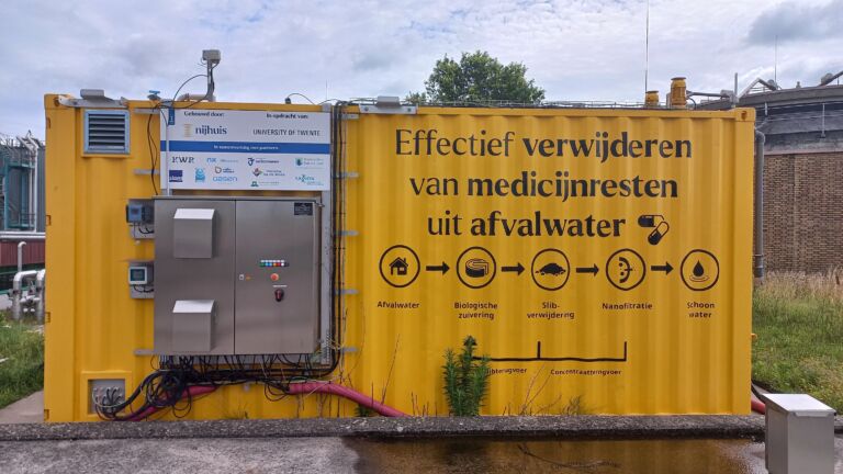 Pilotstudie naar de verwijdering van microverontreinigingen uit afvalwater met nanofiltratie en concentraatrecirculatie